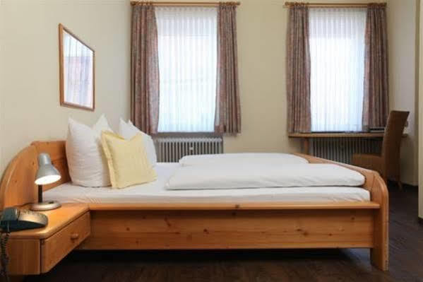 Bayerischer Hof Ingolstadt Extérieur photo